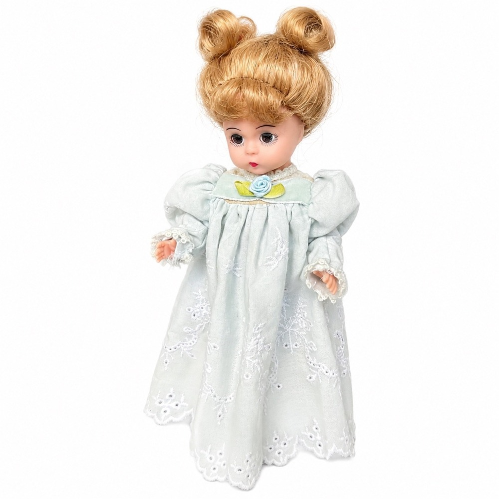 Vintage Madame Alexander Peter Pan Wendy Doll Blue Nightgown Storybook